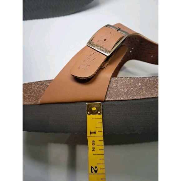 Cliffs By White Mountain Size 11M Hara Sandals Thongs 1" Platform Brown - Picture 8 of 8